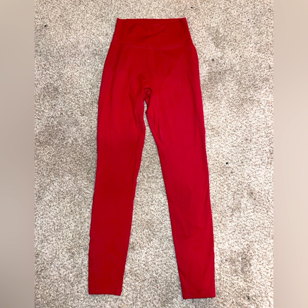 Amazon maroon leggings
